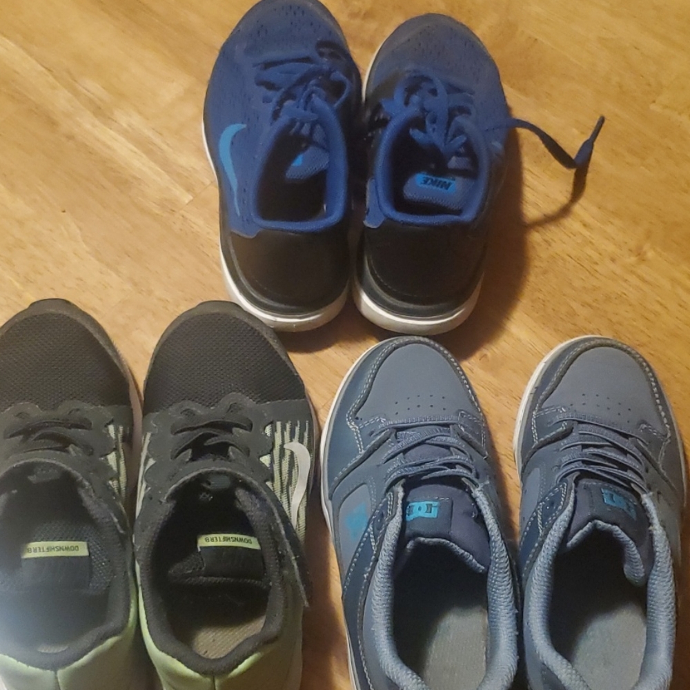 Boys sneakers